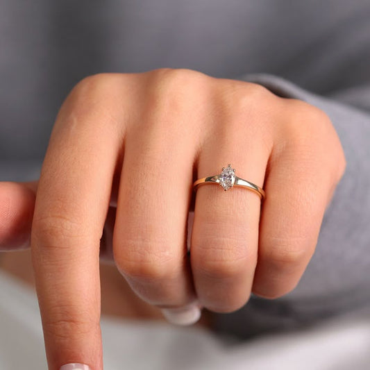 Anillo Solitario Corte Marquesa - 0,25 ct