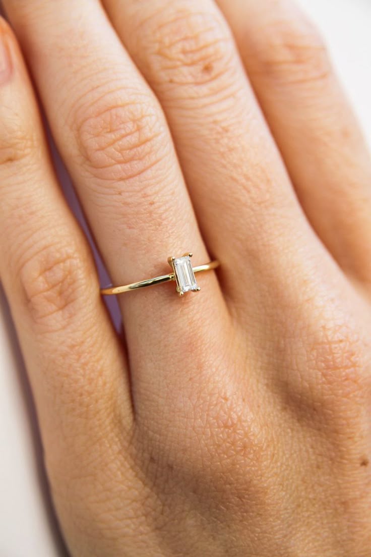 Anillo Solitario Corte Esmeralda - 0,25 ct